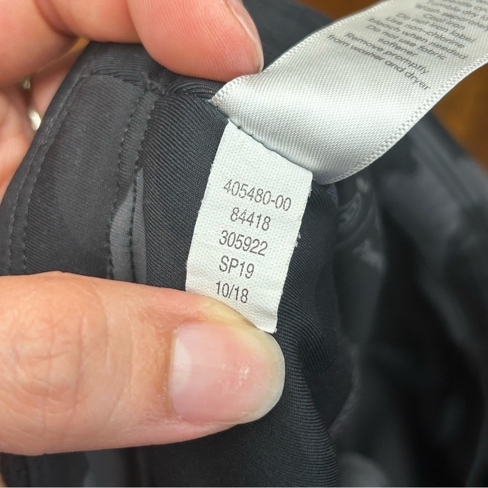 Athleta Camo Contender‎ 7/8 leggings - Picture 6 of 8